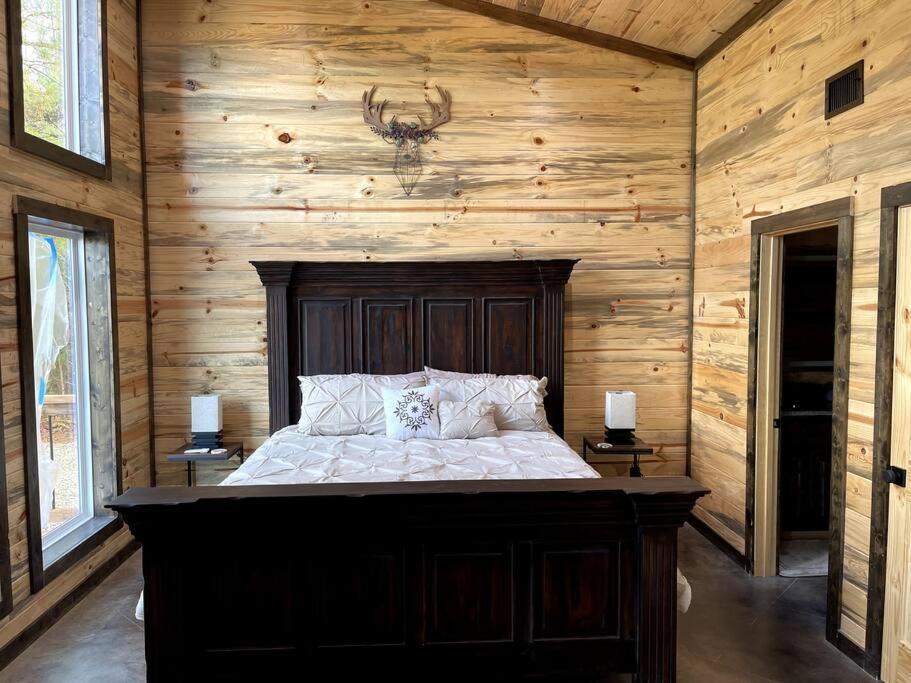 The Luxurious - River Ranch - Cabin Sleeps 9! Broken Bow Bagian luar foto